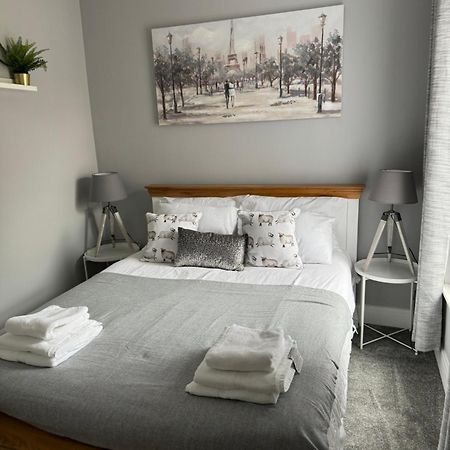 Modern, Spacious And Central Location Aberdare Zewnętrze zdjęcie